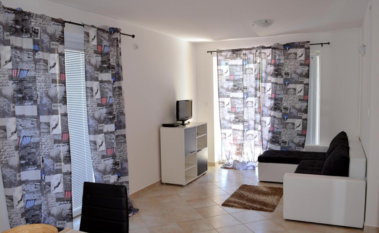 Apartments Sunshine & Smile Klimno Exterior photo